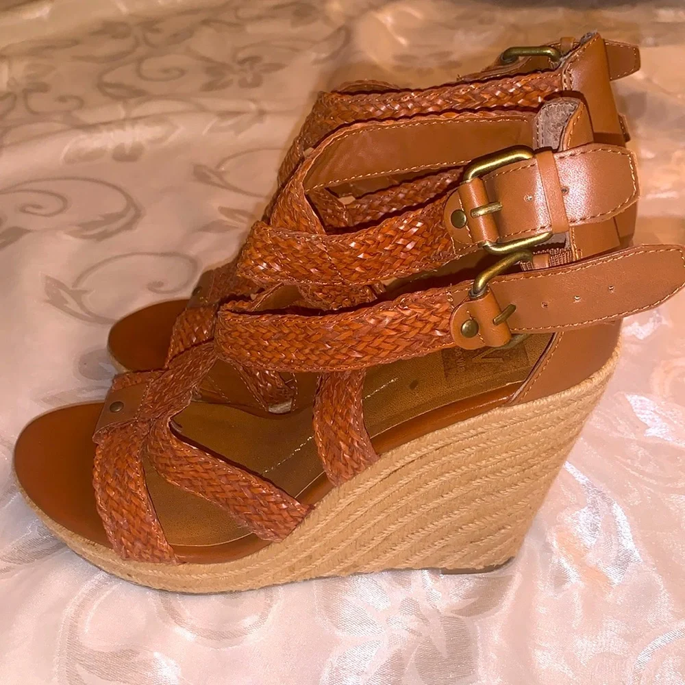 DV Dolce Vita Strappy Cognac Espadrille Wedge 10